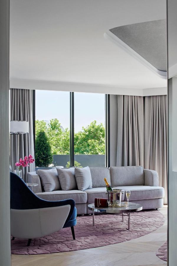 The Royce Hotell Melbourne Rum bild